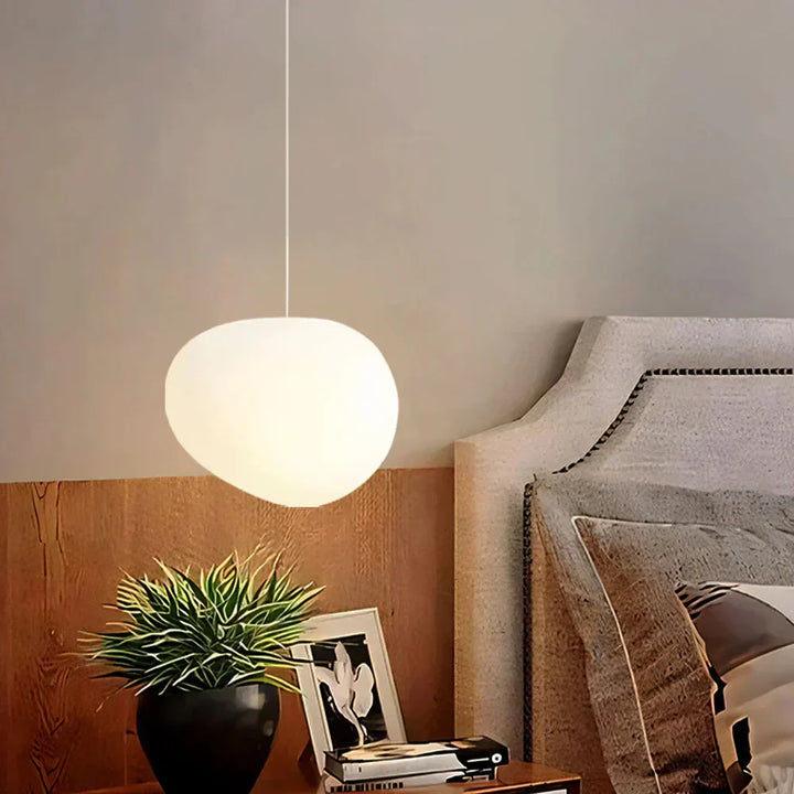 Moderne Pendelleuchte mit organischer Rundform – minimalistisches Design