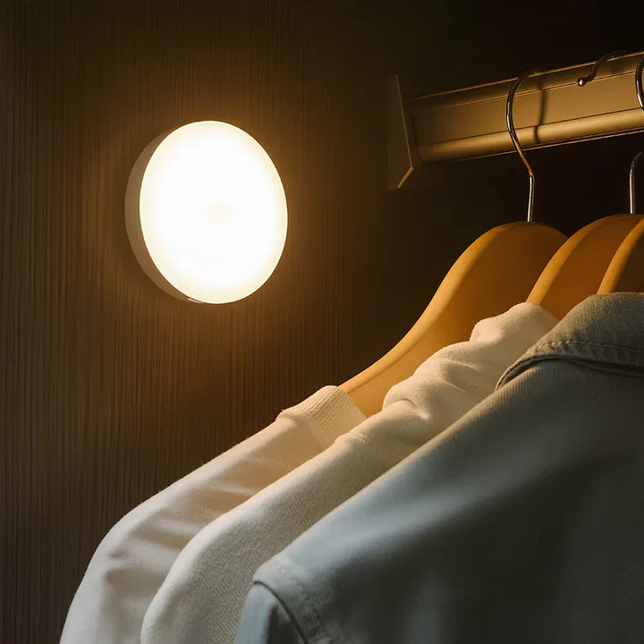 Kabellose LED-Leuchte mit Bewegungssensor und USB-Ladeanschluss