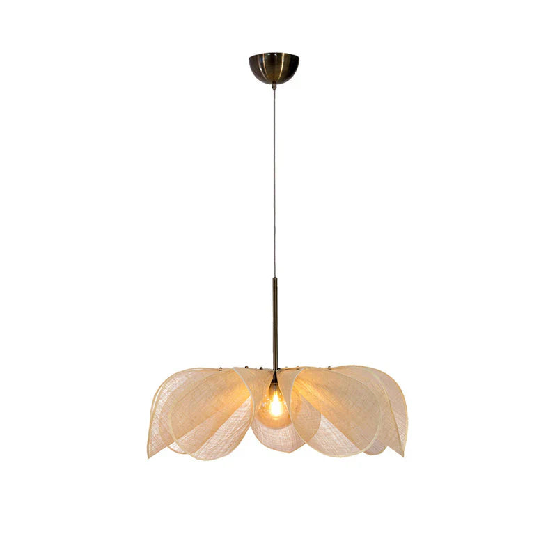 Pendelleuchte mit Blütenschirm – modernes Boho-Design