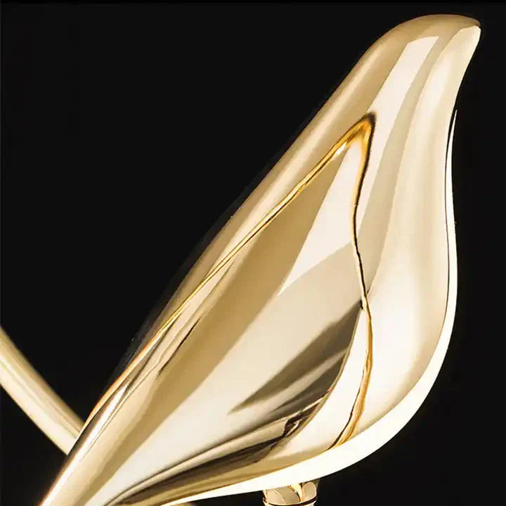 Luxus-Pendelleuchte mit goldenem Vogel