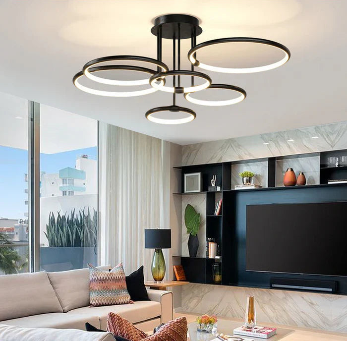 Moderne LED-Deckenleuchte mit Ringen – geometrische Kronleuchter-Form